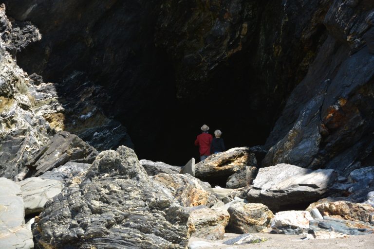 Auf dem Weg in die Höhle 